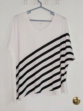 Elizabeth & Clarke Striped Asymetric Hem Tunic Med